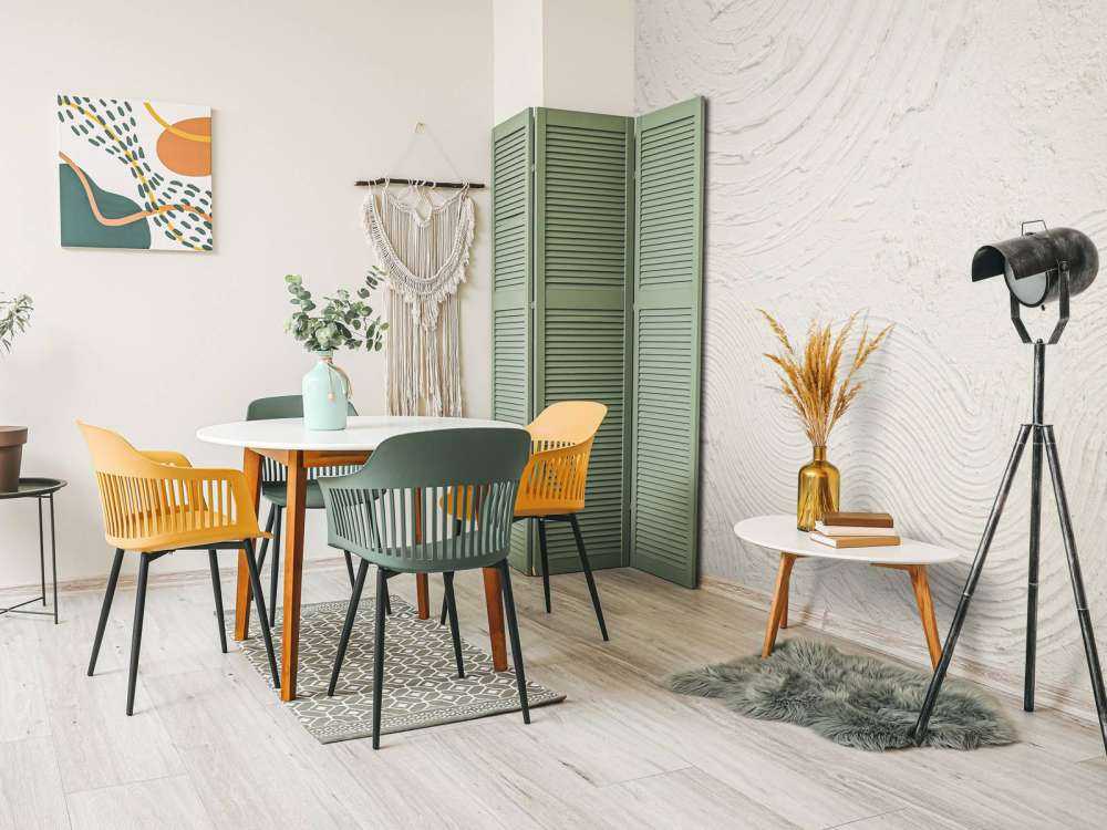 Forme e linee organiche in bianco sporco