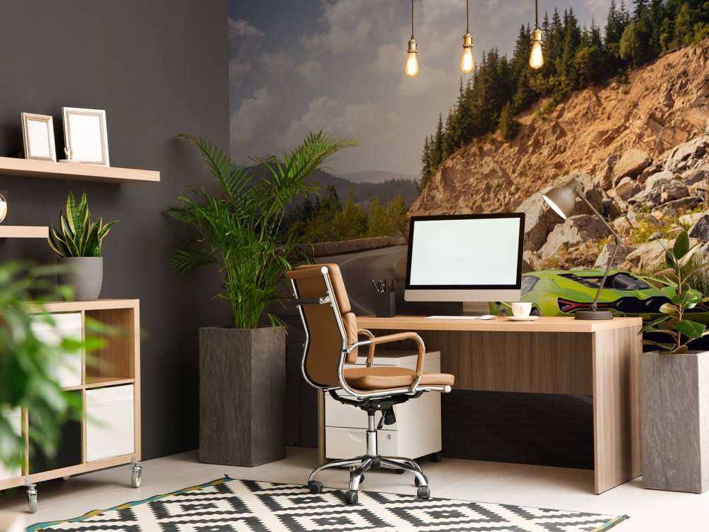 Lamborghini Revuelto nelle montagne