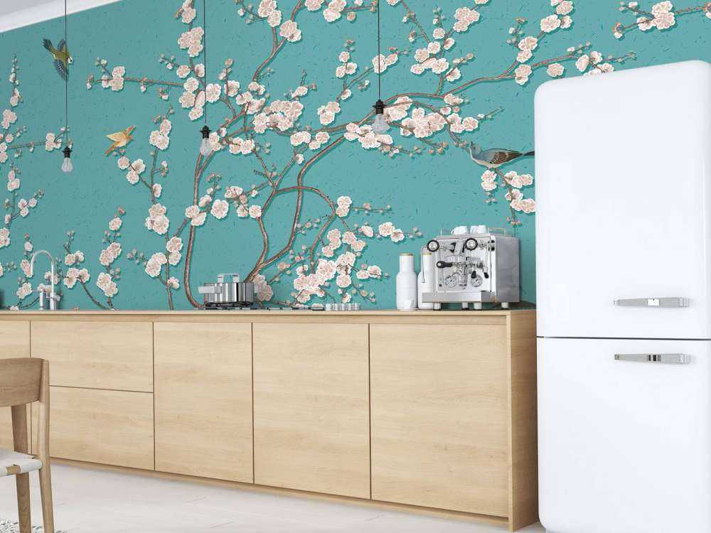 Árbol en flor dibujado con pájaros