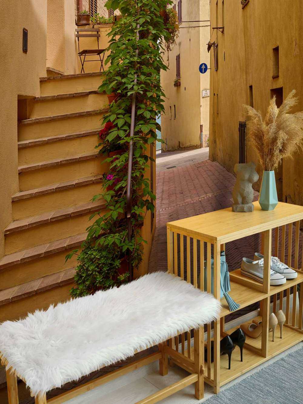 Le scale di una strada italiana