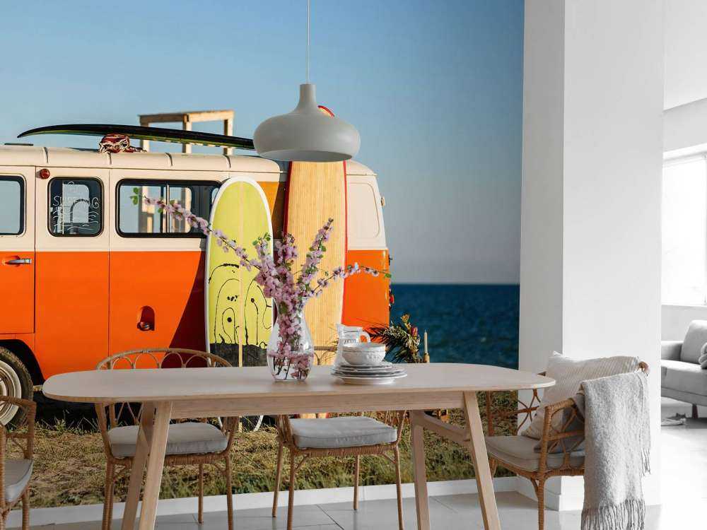 Autobus con tavola da surf