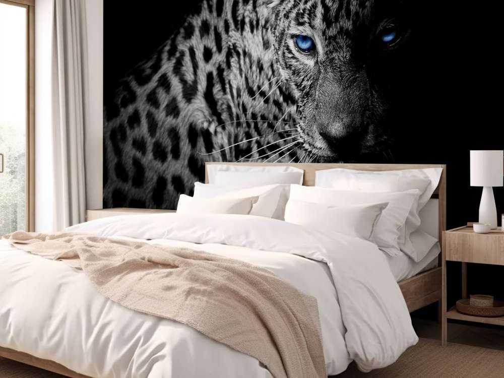 Leopardo su sfondo nero