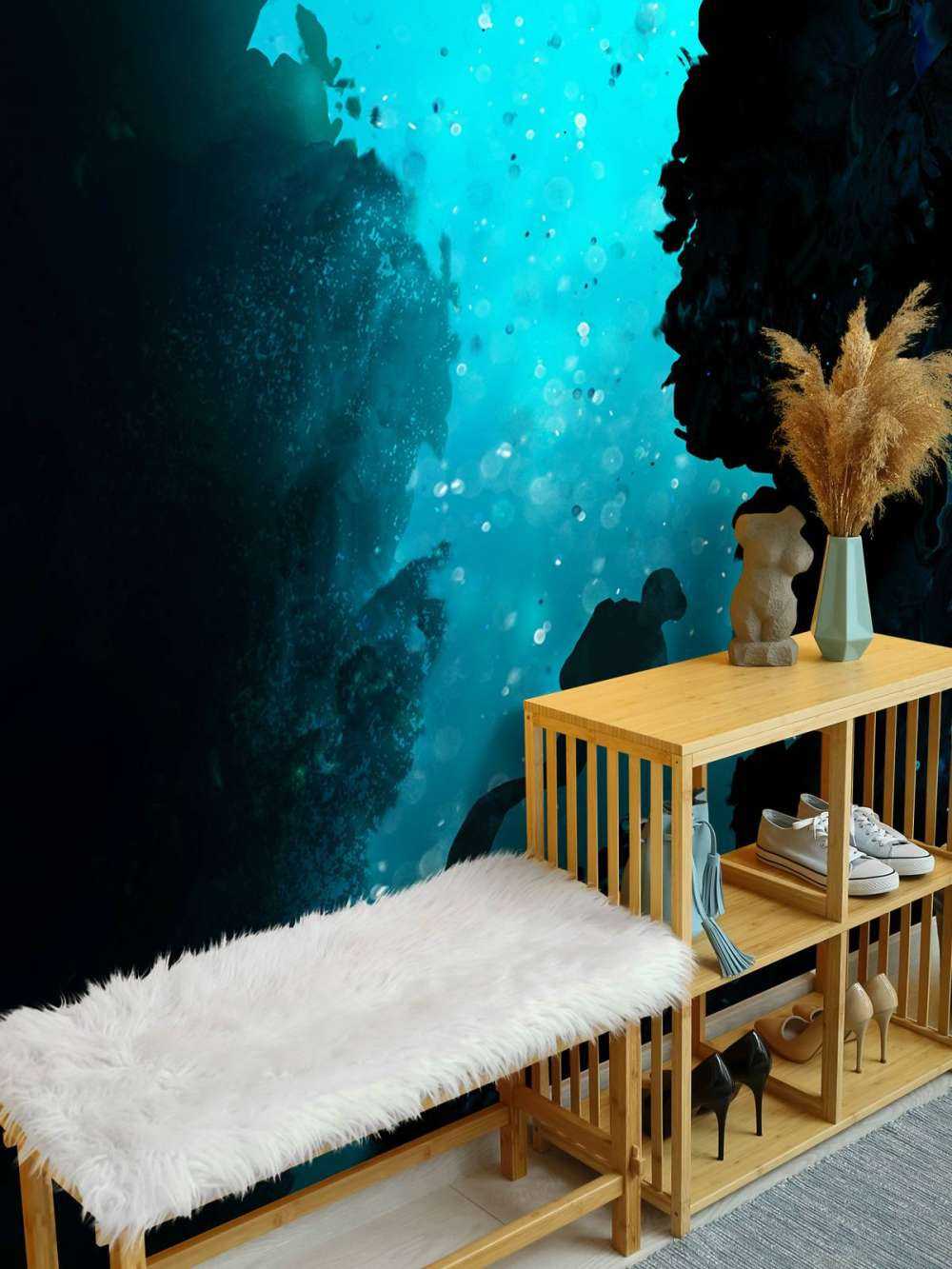 Subacqueo in una grotta