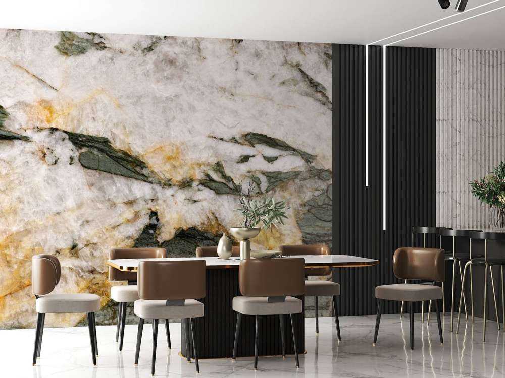 Marmo bianco con elementi verdi