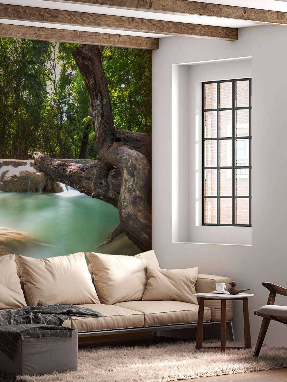 Cascata nella giungla