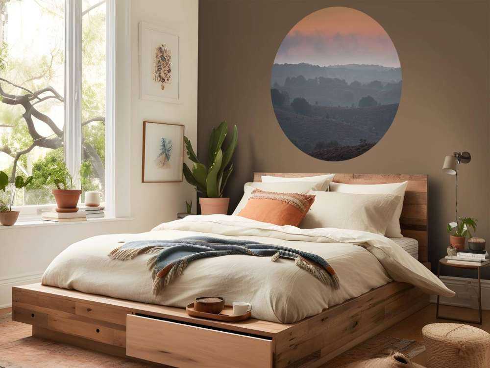 Alba nebbiosa sulla brughiera