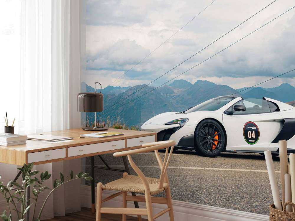 McLaren 675LT Spider Bergpanorama