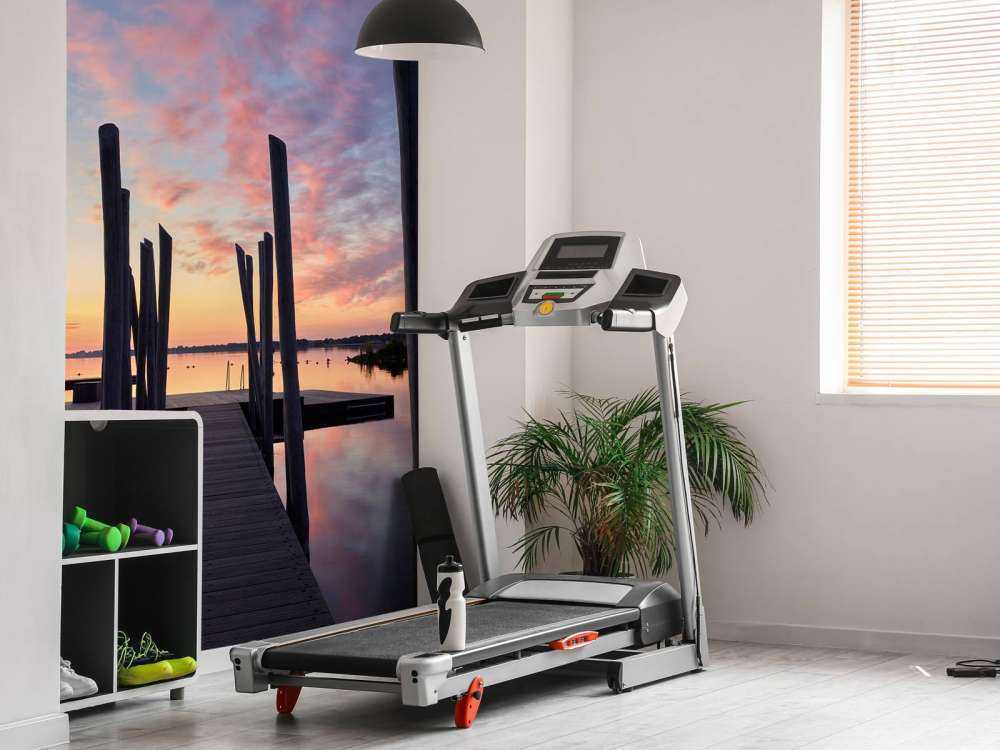 L'alba al bacino di nuoto