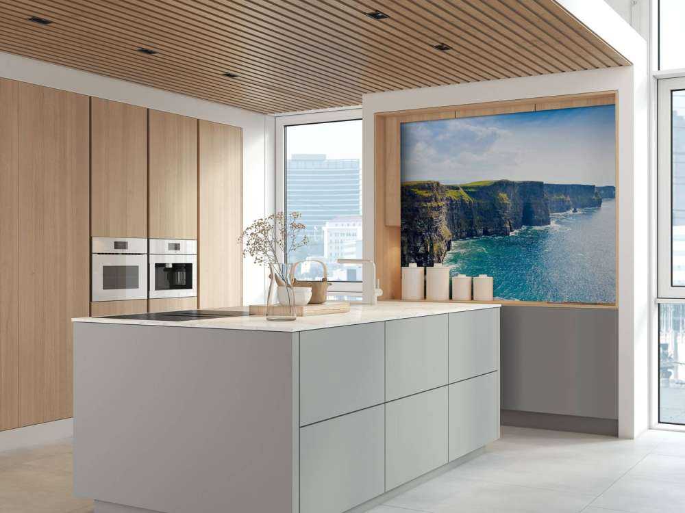 Scogliera lungo la costa