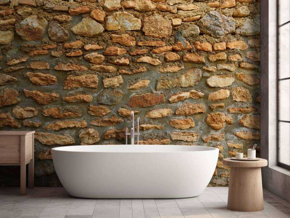 Grande parete con pietre grezze di diverse dimensioni