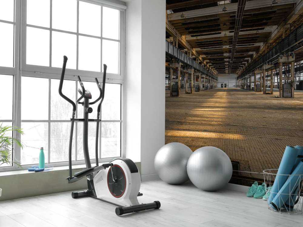 Vecchio garage abbandonato