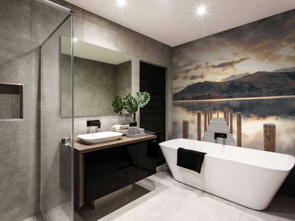 Molo di legno su un lago