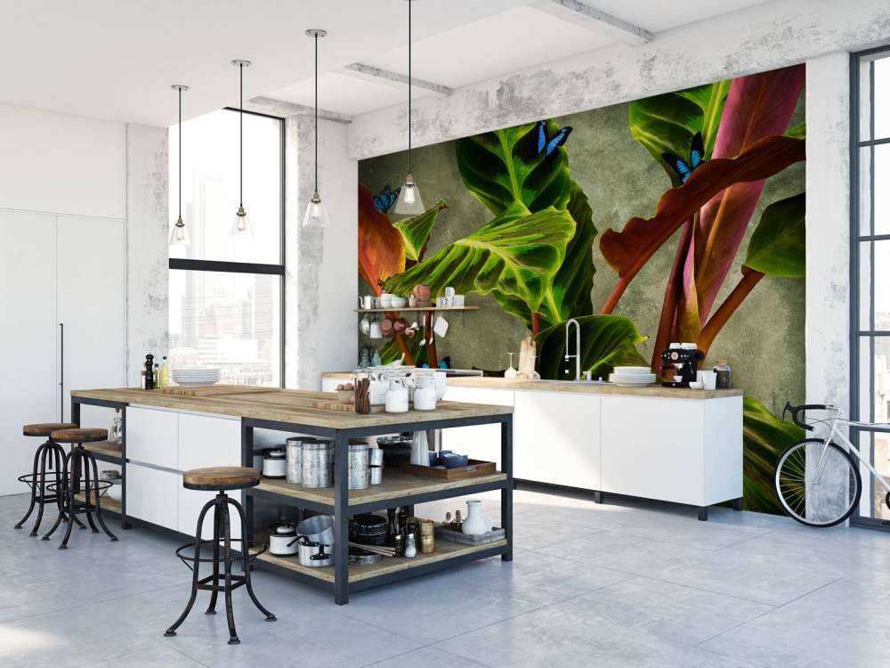 Pianta verde con farfalle