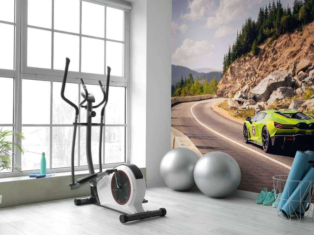 Lamborghini Revuelto nelle montagne