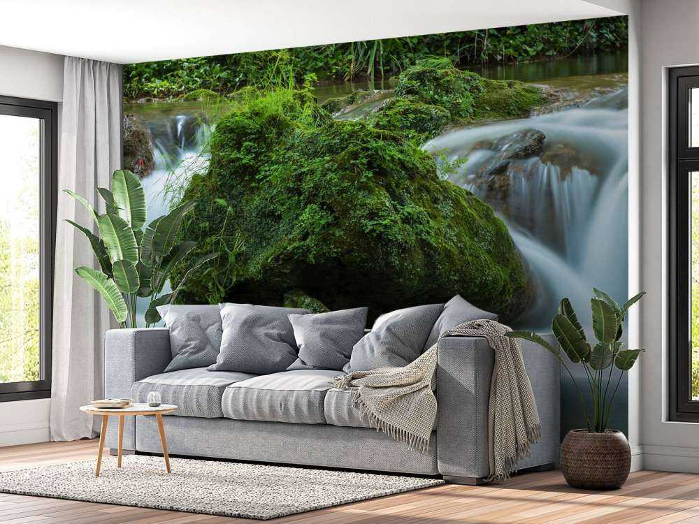 Cascata nella foresta