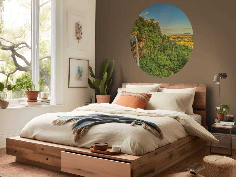 Cascata su una scogliera