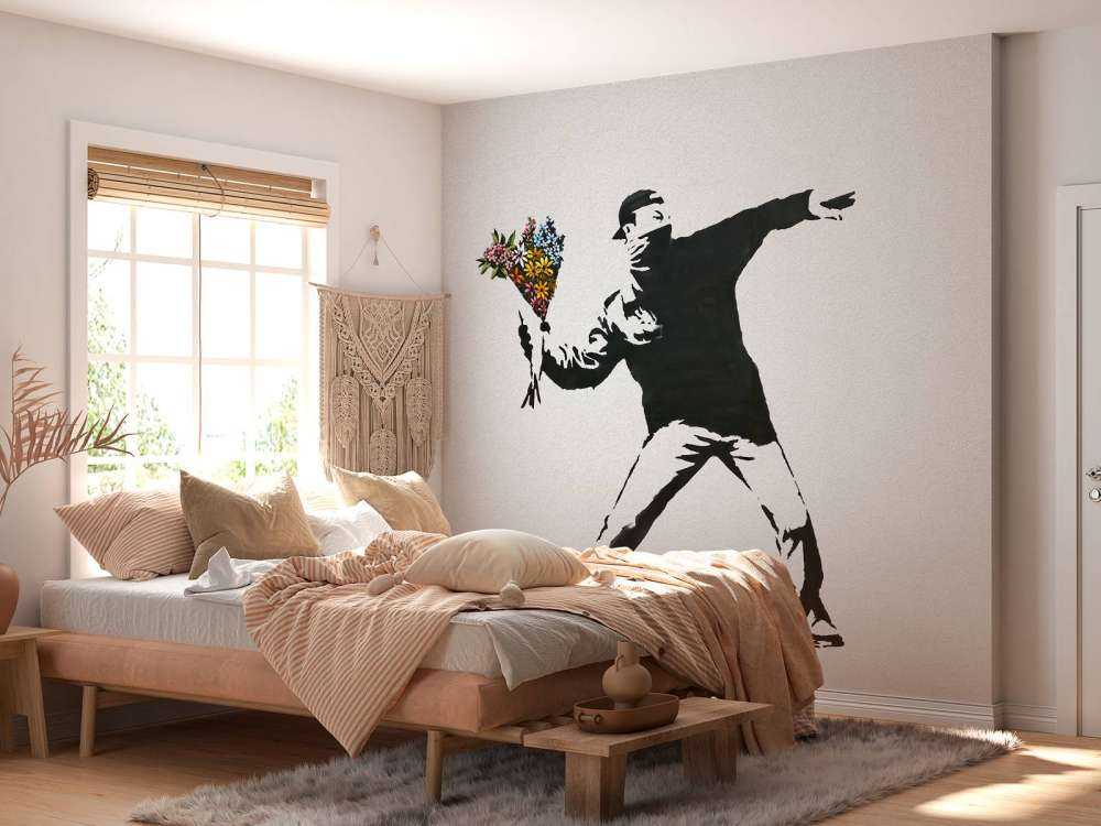 Banksy - Flower thrower, concrete