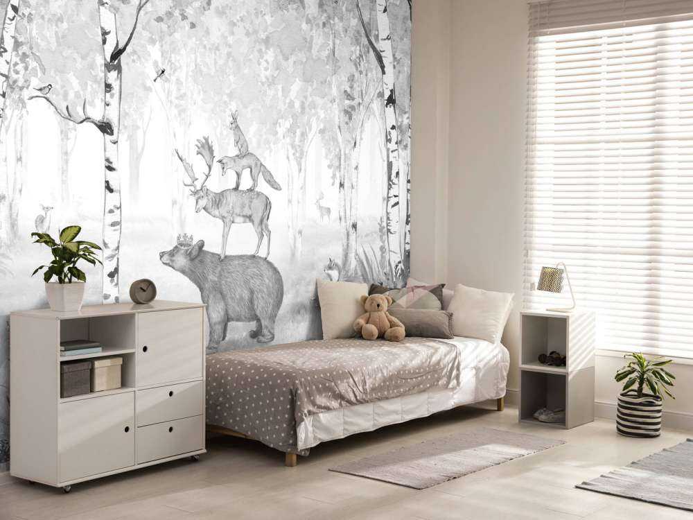 Bear King - Black and white