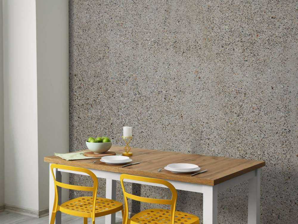 Calcestruzzo con pietre grezze