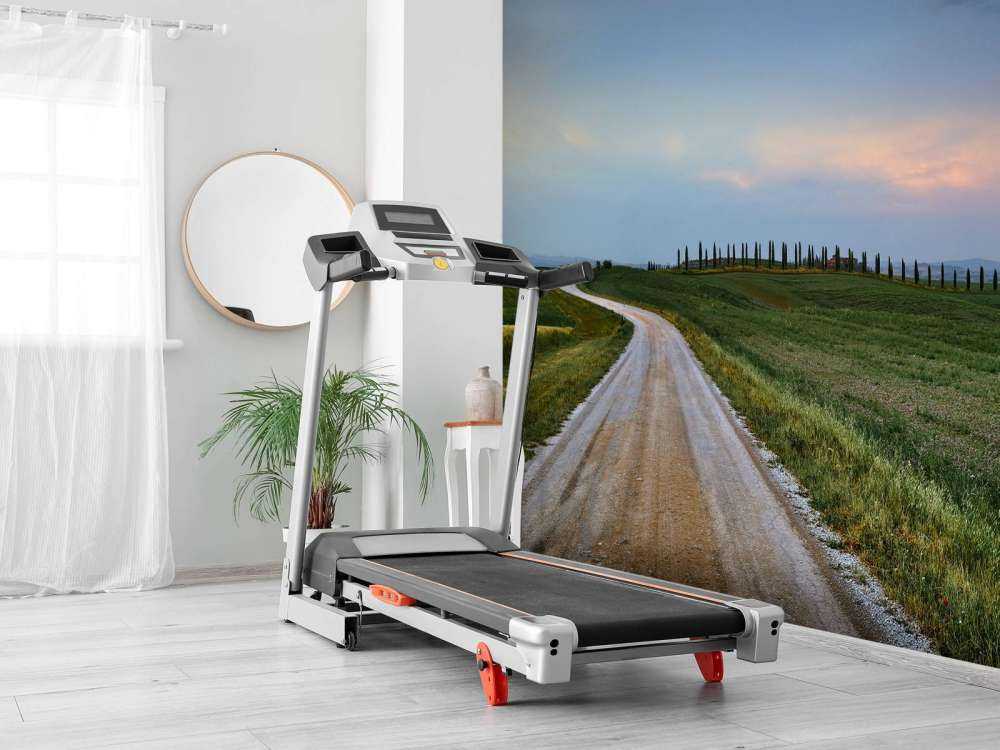 Strada attraverso la campagna italiana