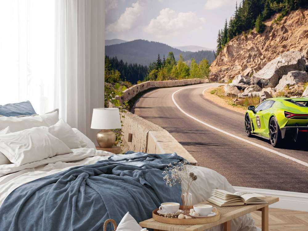 Lamborghini Revuelto nelle montagne