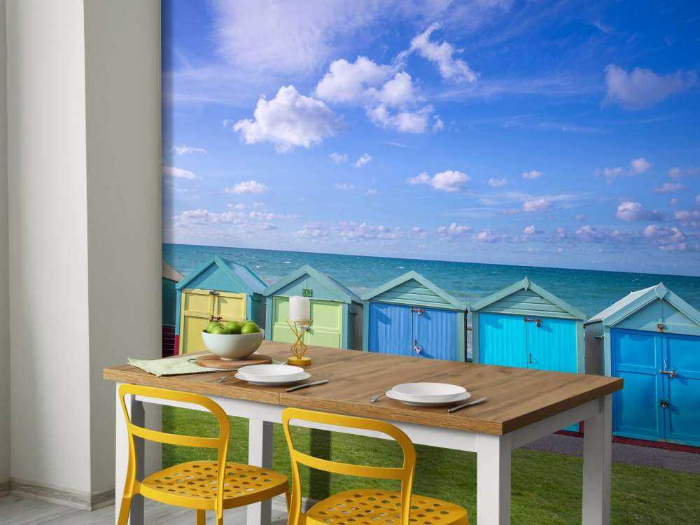 Capanne colorate sulla spiaggia