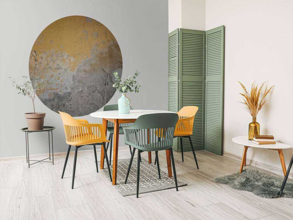 Muro giallo invecchiato