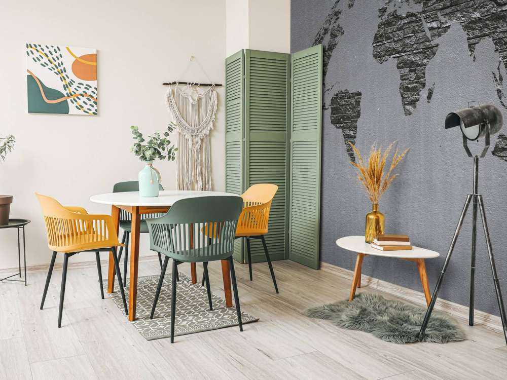 Pietre della mappa del mondo su cemento grigio