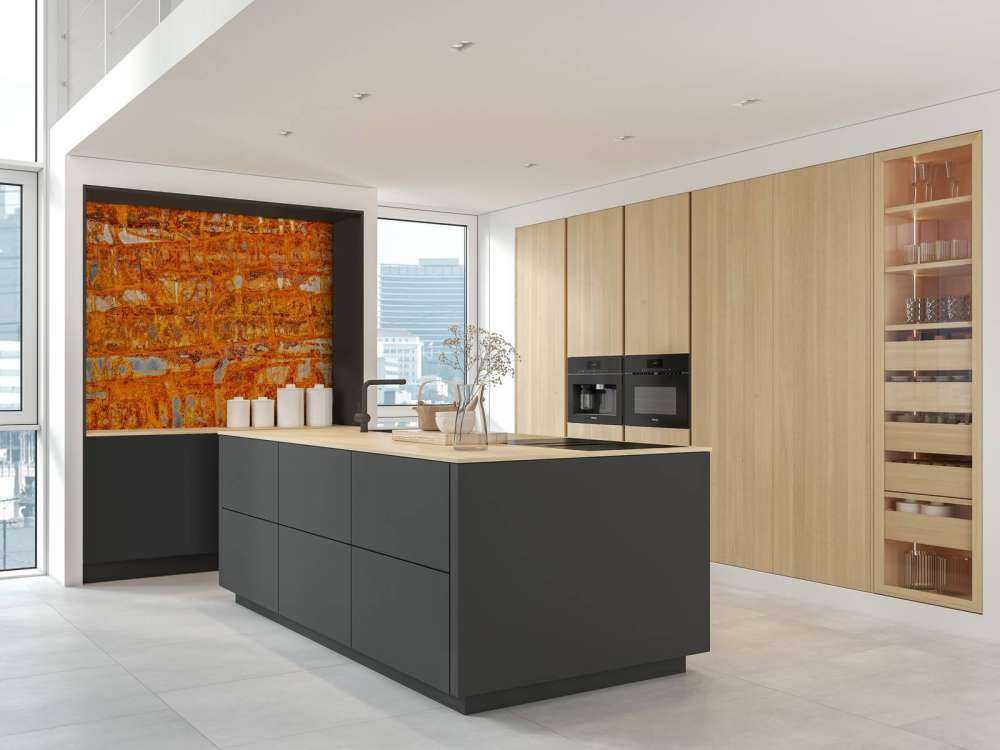 Piastra metallica arrugginita