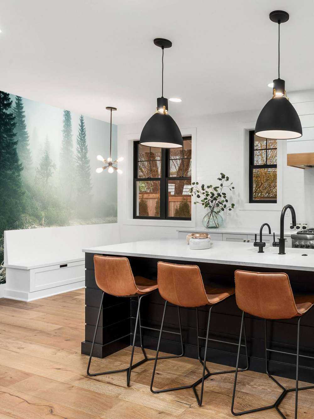 Un bellissimo lago di montagna