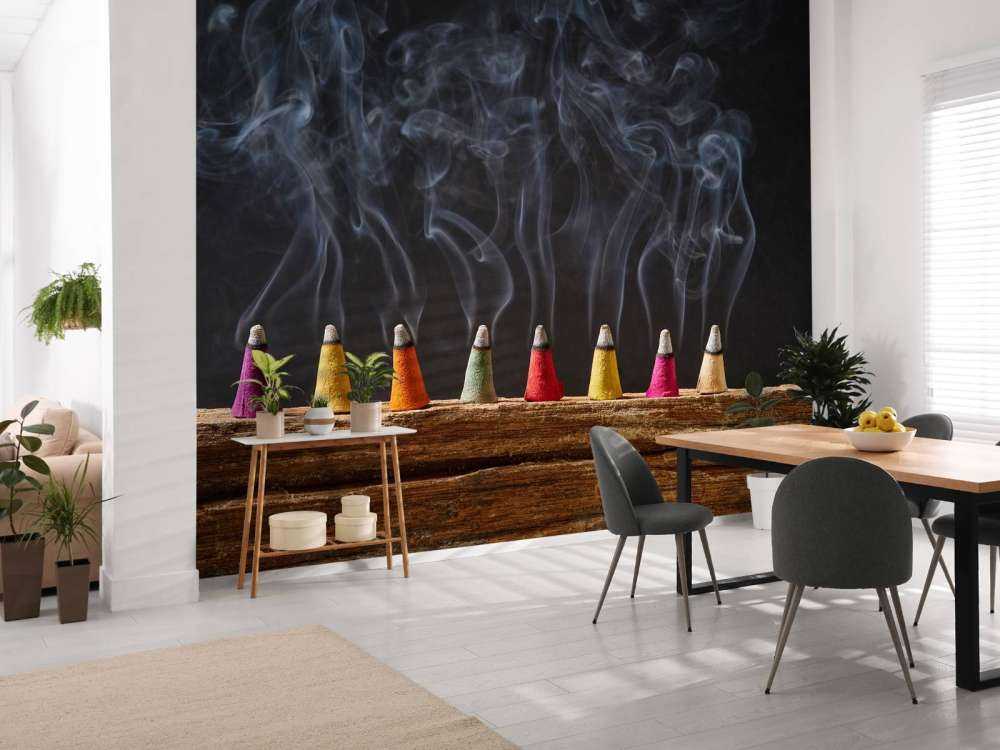 Bastoncini d'incenso colorati