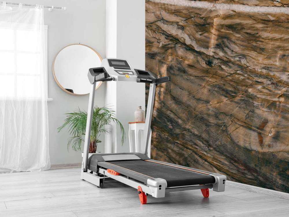 Marmo con tonalità gialla