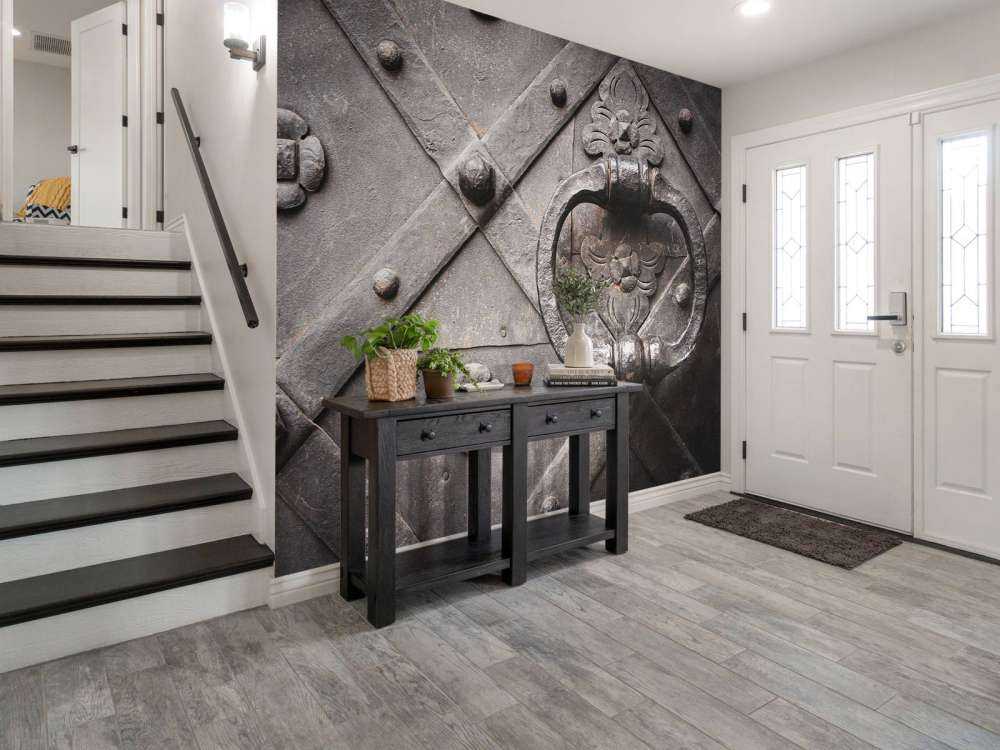 Vecchia porta con leva