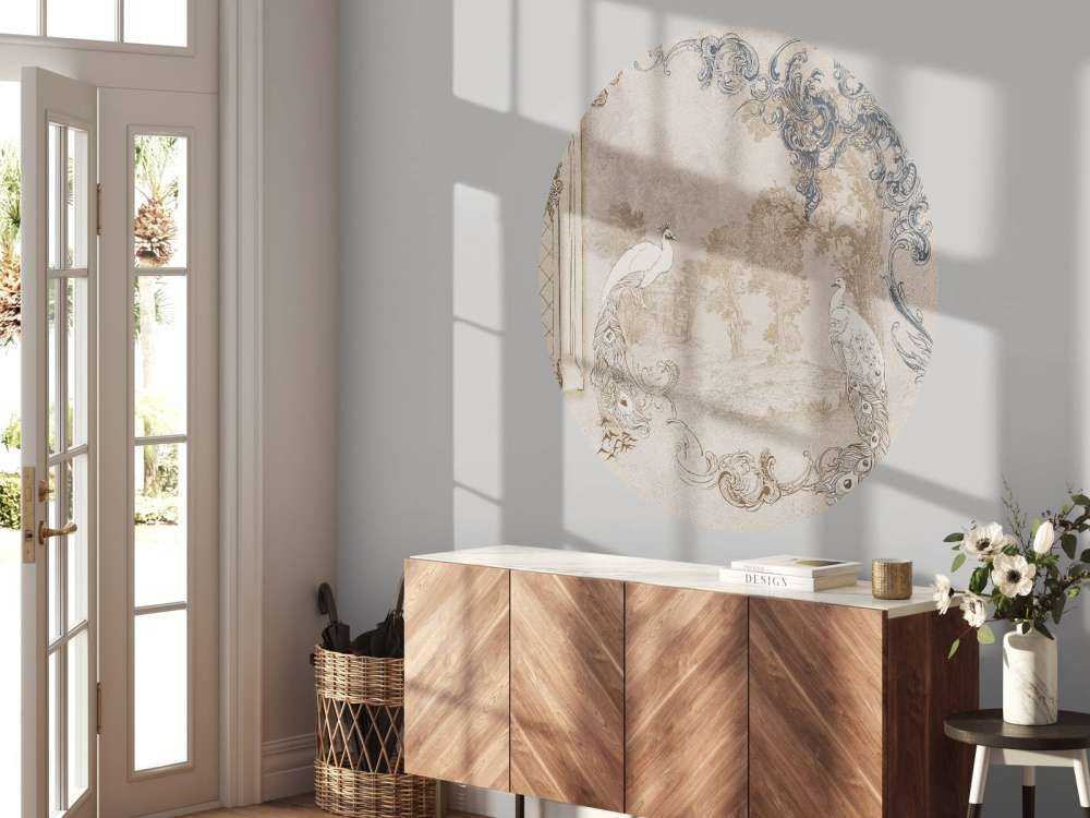 Splendore Barocco del Pavone da una Prospettiva Moderna