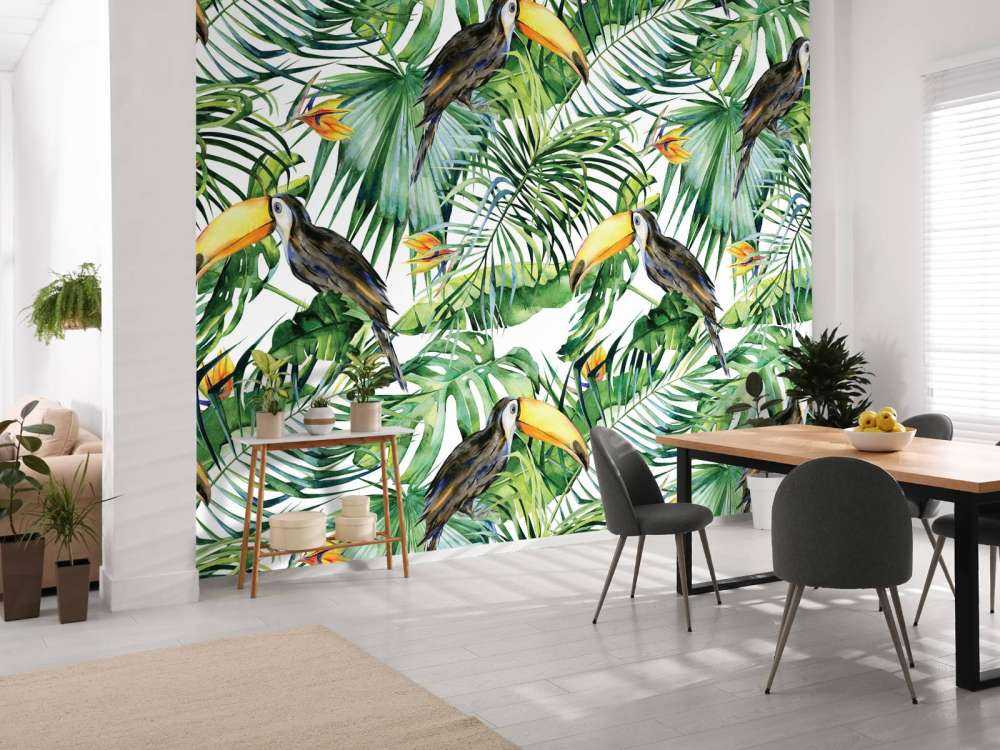 Tucano tra le foglie