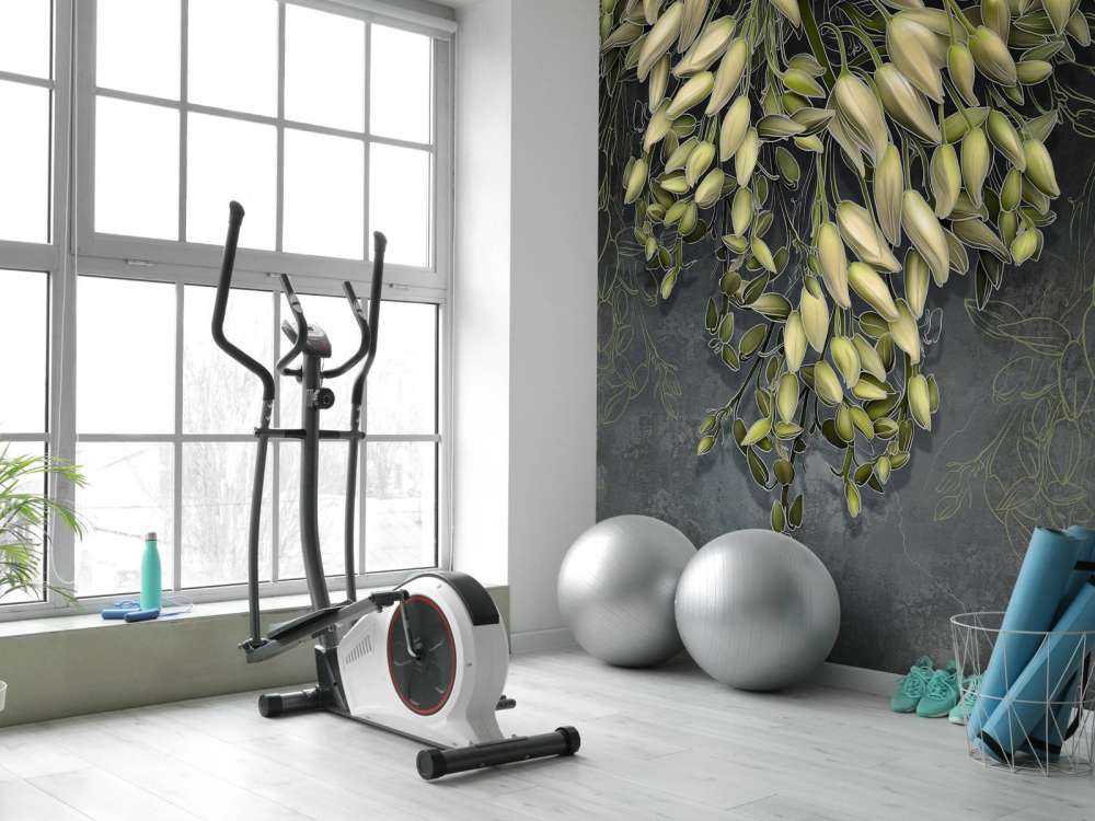 Cálices blancos sobre una estructura de hormigón gris oscuro