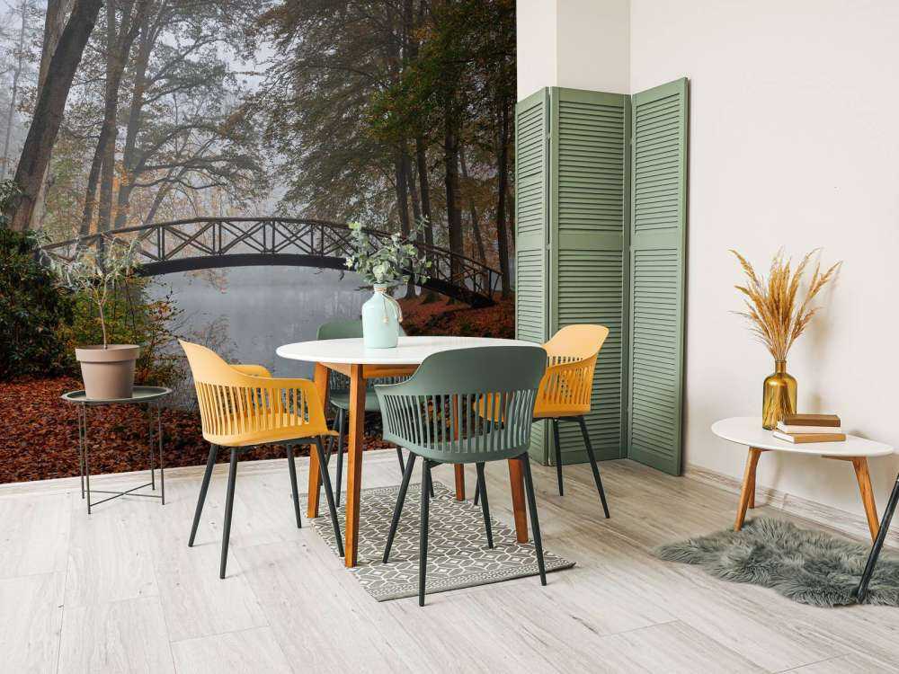 Ponte tra gli alberi