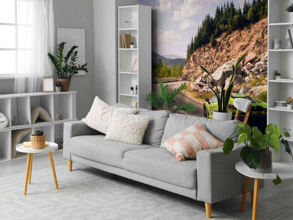 Lamborghini Revuelto nelle montagne