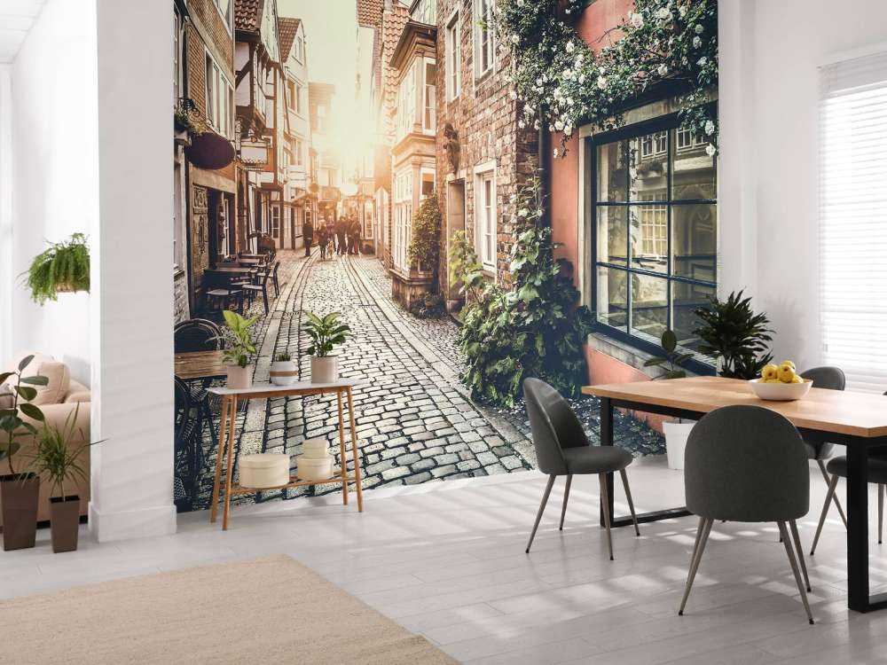 Tramonto in una strada vecchia