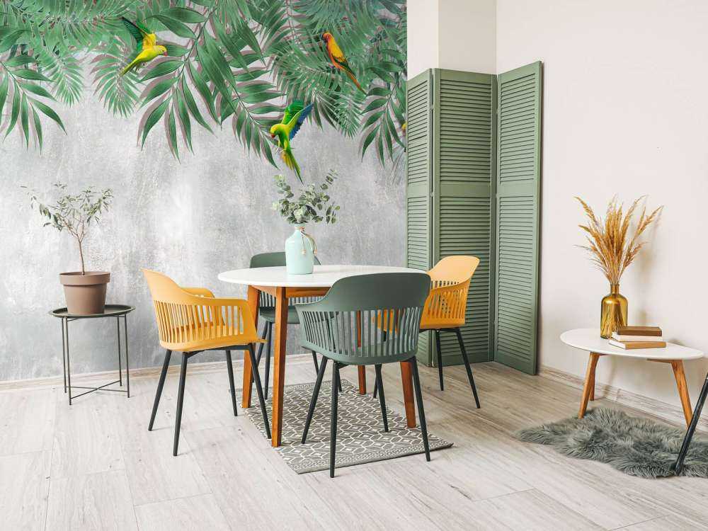 Hojas tropicales y periquitos