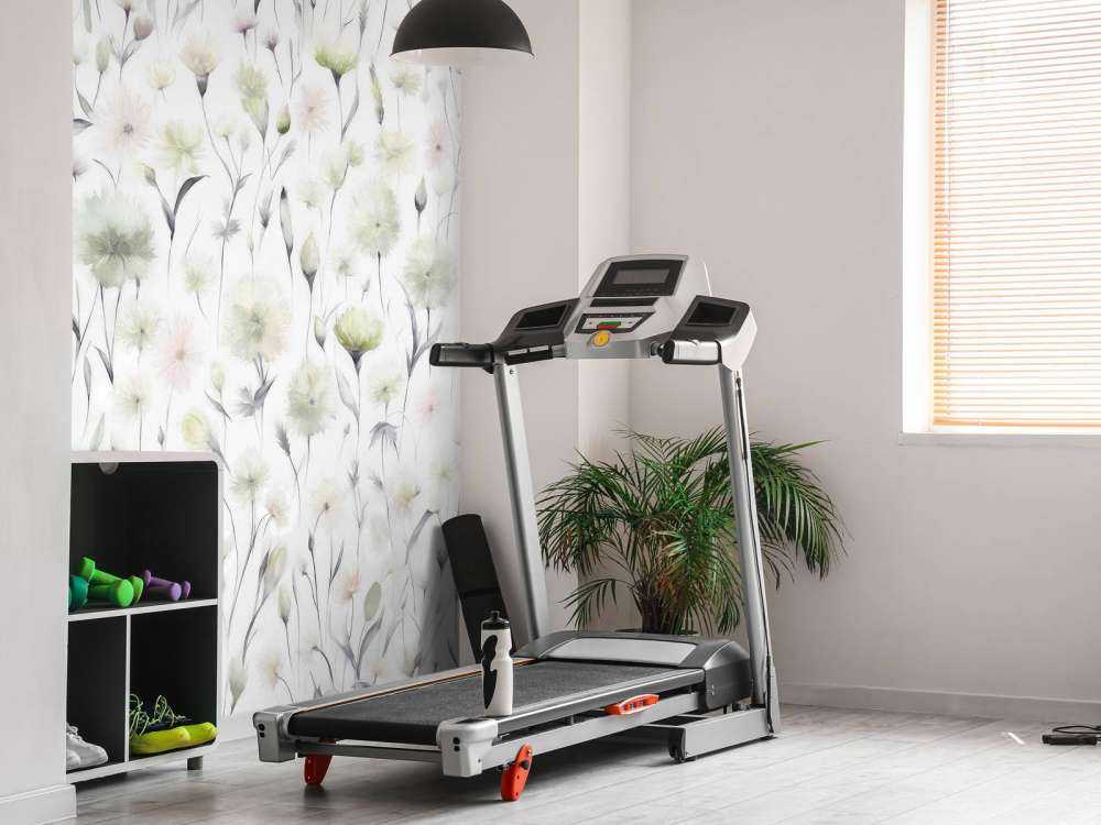 Fiori di mais e erbe di campo verdi