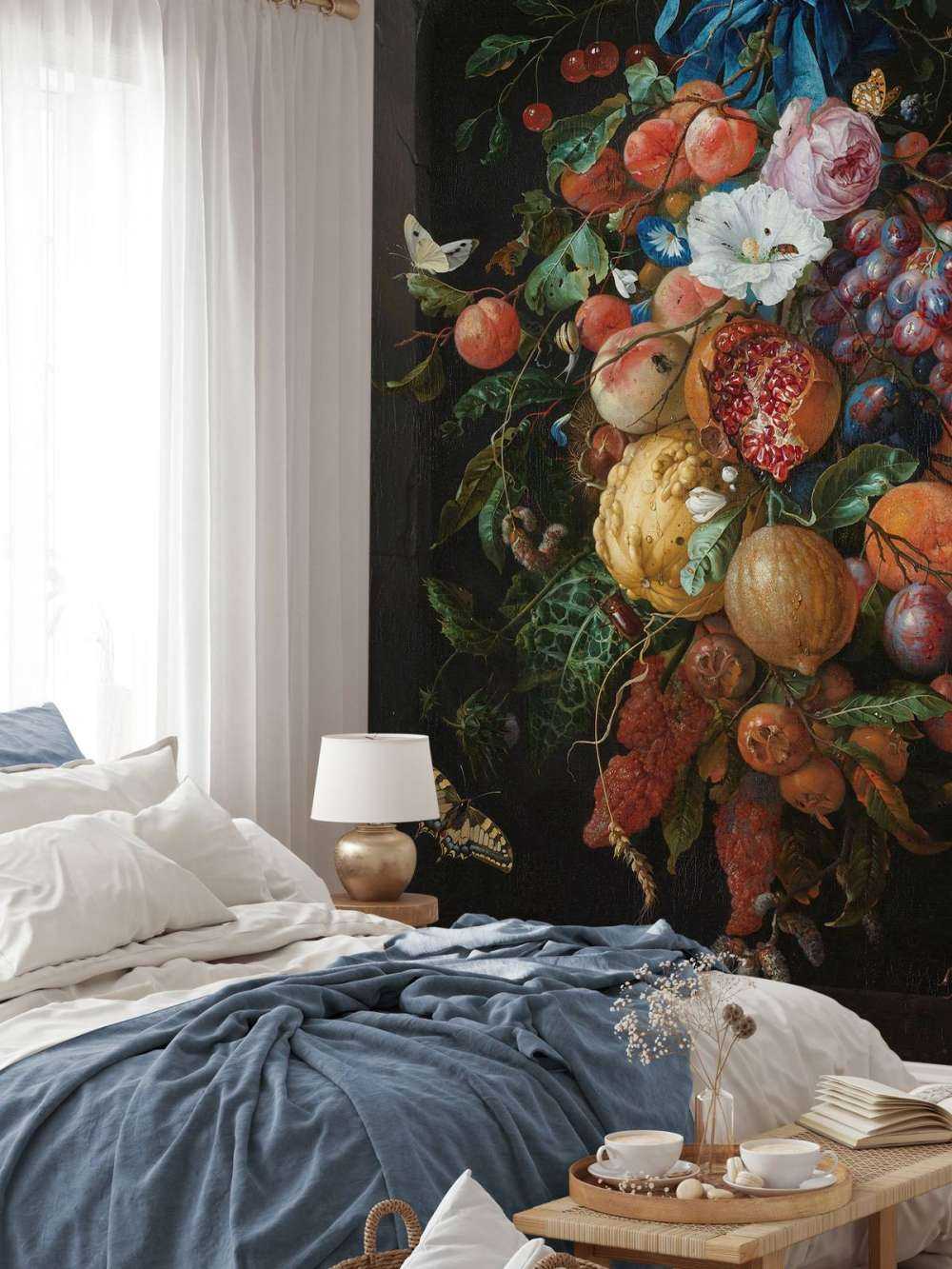 Festone di frutta e fiori