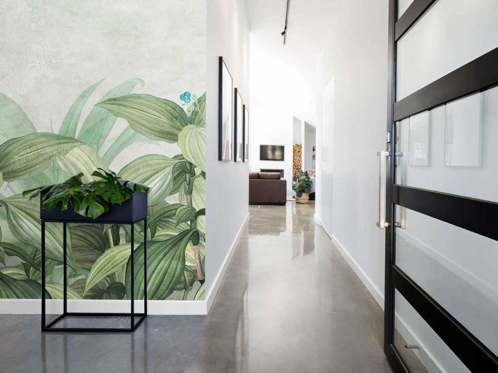 Erba mossa con fiori