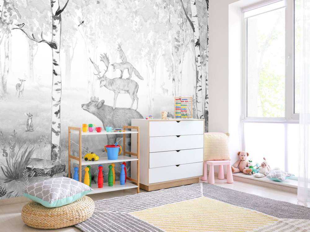 Bear King - Black and white