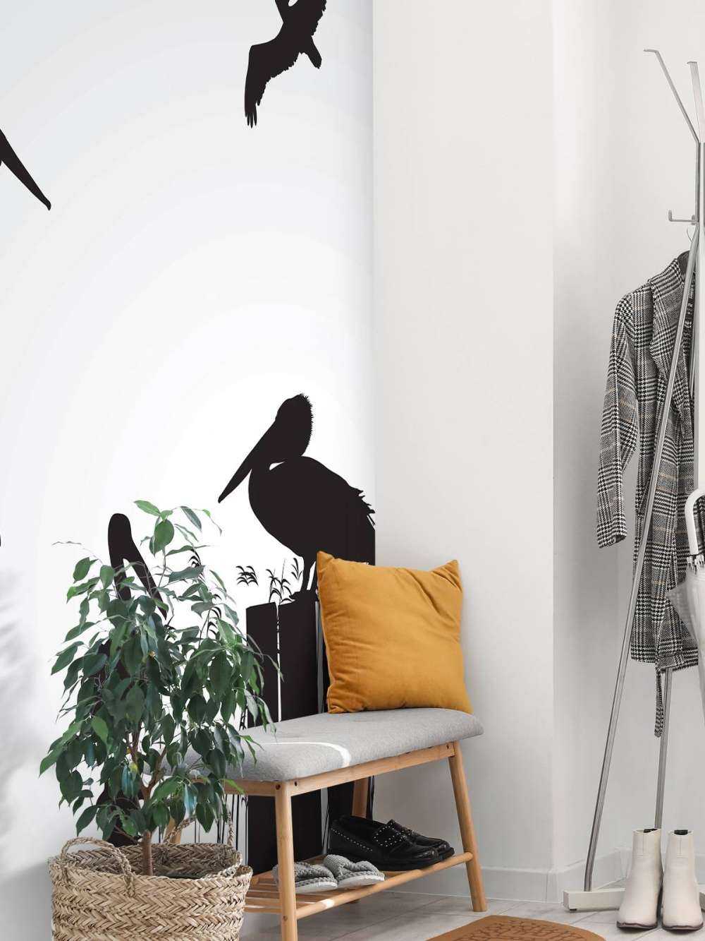 Pellicani su un molo