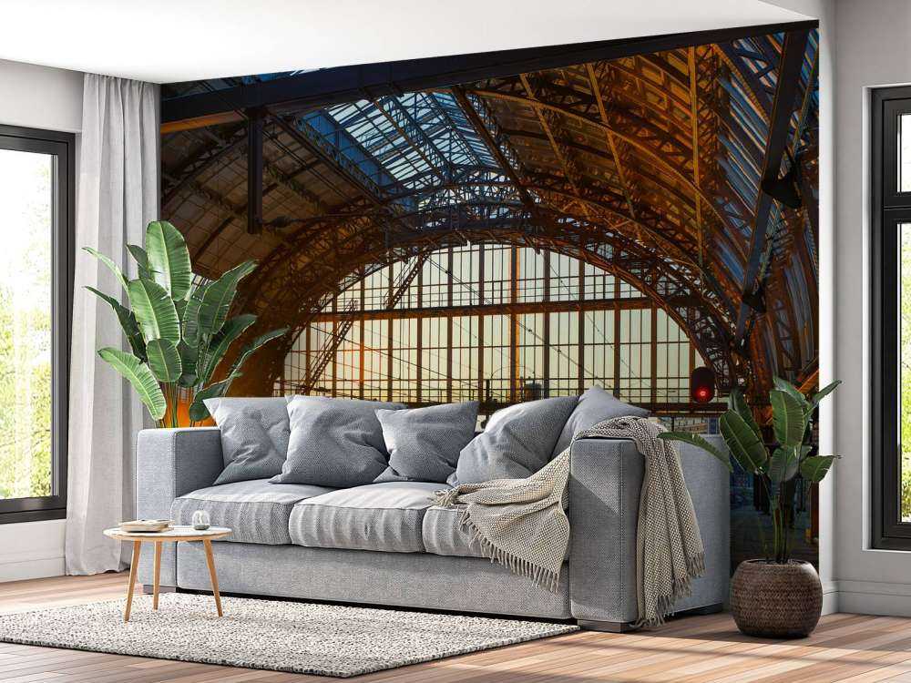 L'alba alla stazione