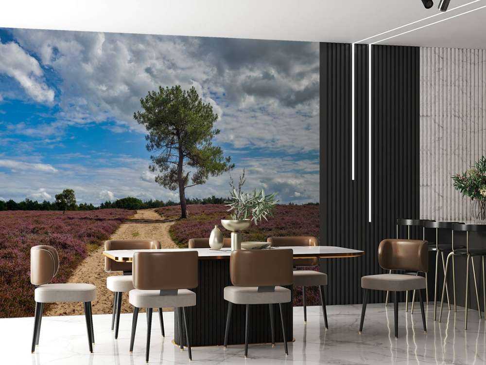 Albero nella brughiera