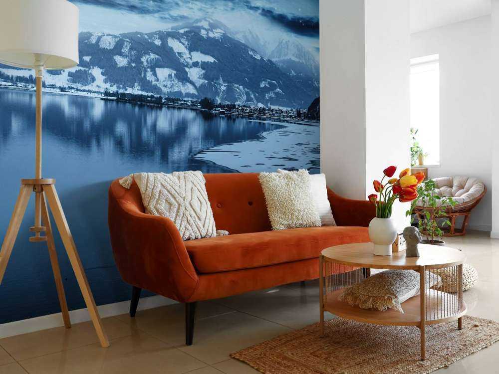 Lago ghiacciato di notte