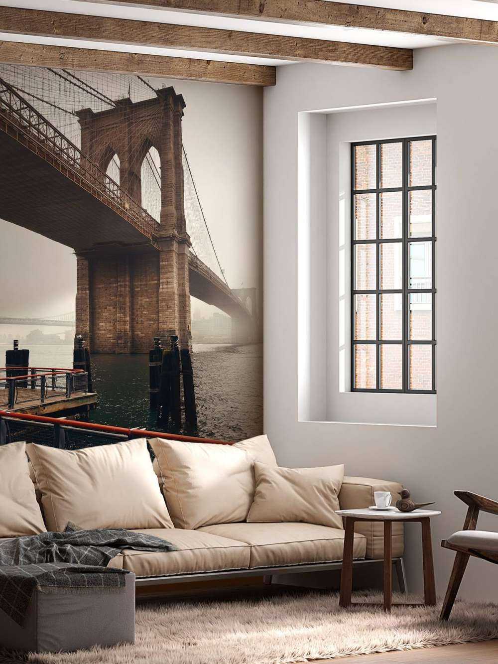 Ponte attraverso la nebbia