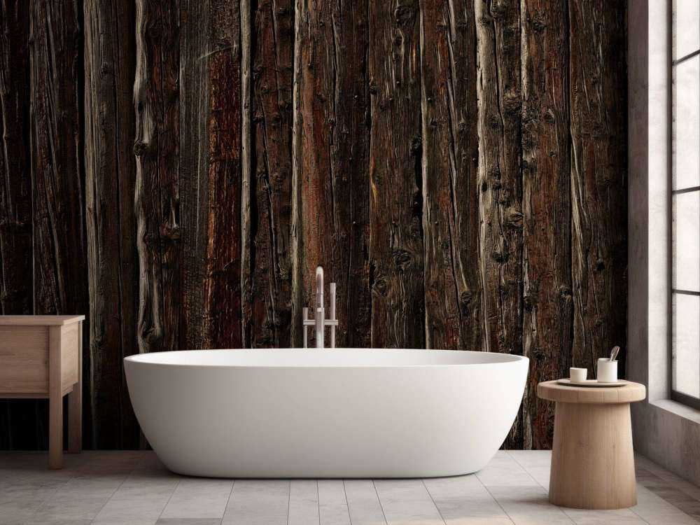 Legno grezzo con chiodi